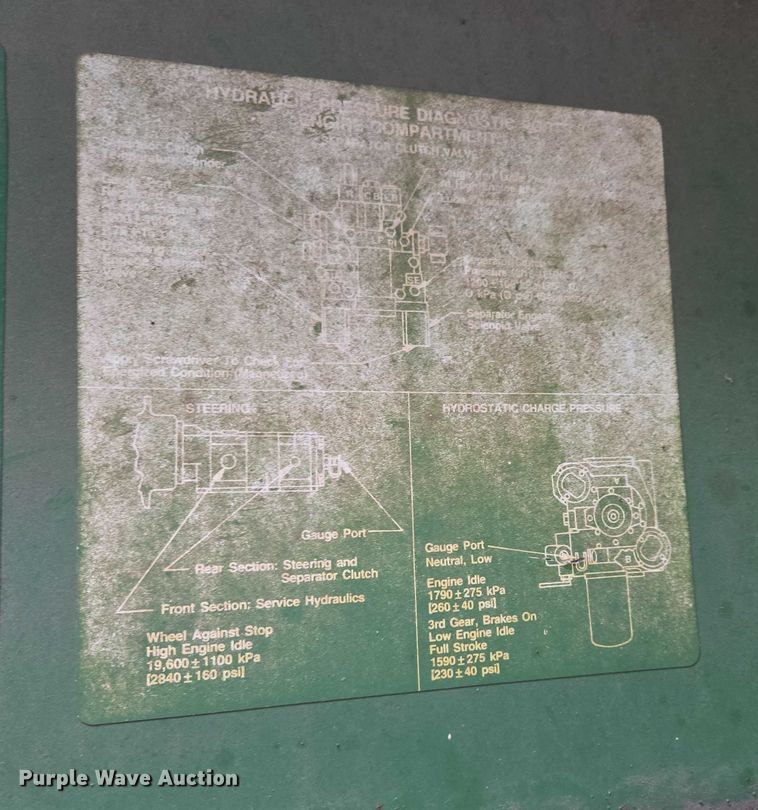 image for item DR3887 1998 John Deere 9610 Maximizer  RWA combine