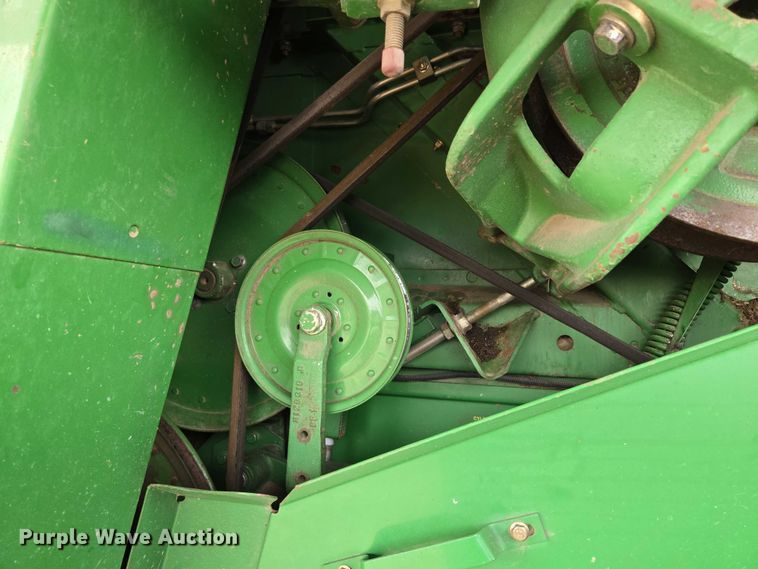 image for item DR3887 1998 John Deere 9610 Maximizer  RWA combine