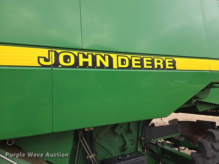 image for item DR3887 1998 John Deere 9610 Maximizer  RWA combine