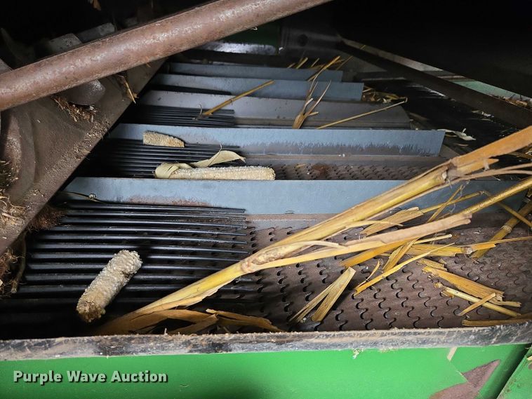 image for item DR3887 1998 John Deere 9610 Maximizer  RWA combine