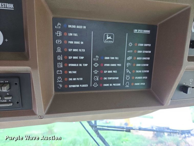 image for item DR3887 1998 John Deere 9610 Maximizer  RWA combine