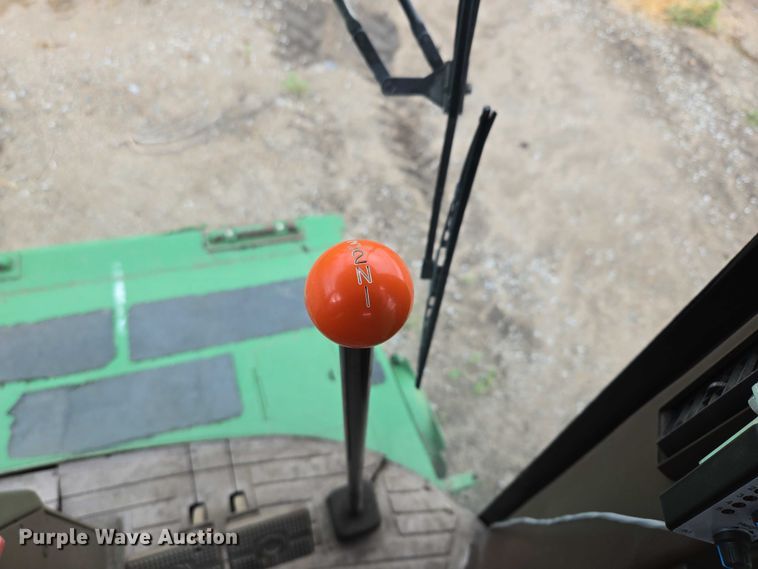 image for item DR3887 1998 John Deere 9610 Maximizer  RWA combine