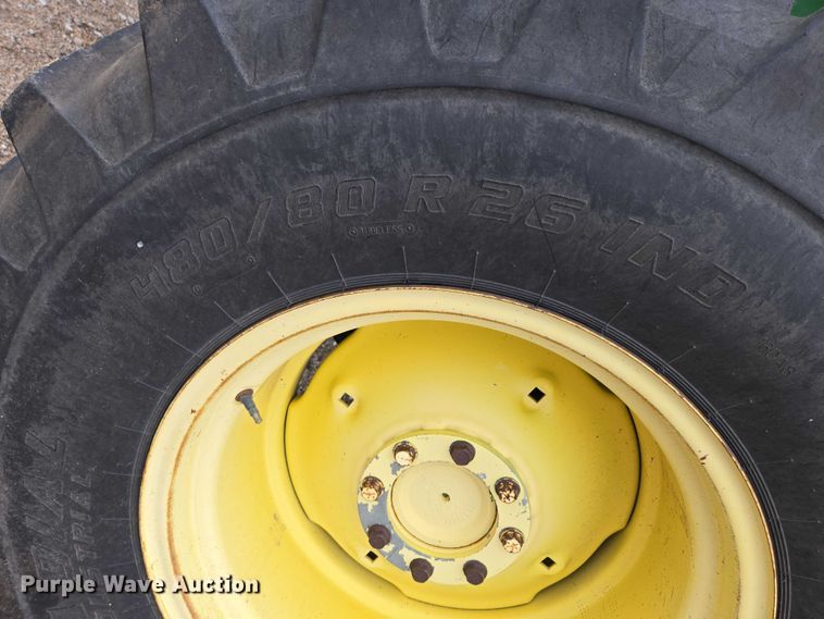 image for item DR3887 1998 John Deere 9610 Maximizer  RWA combine