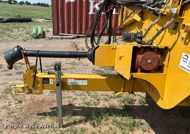 image for item DS3826 2022 Vermeer BPX9010 bale processor