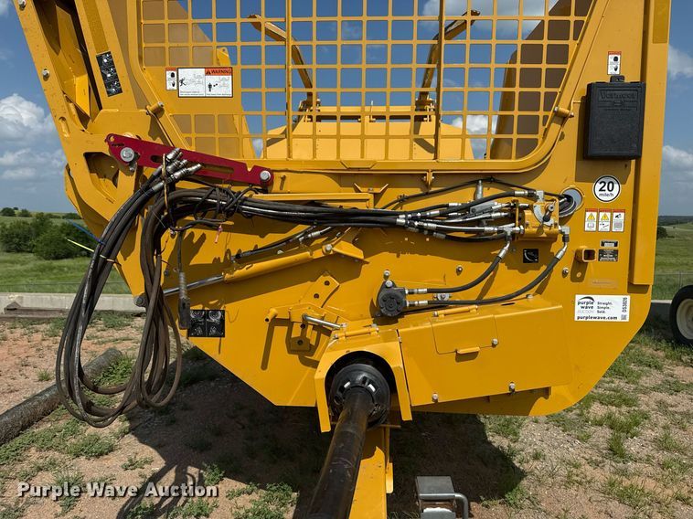 image for item DS3826 2022 Vermeer BPX9010 bale processor