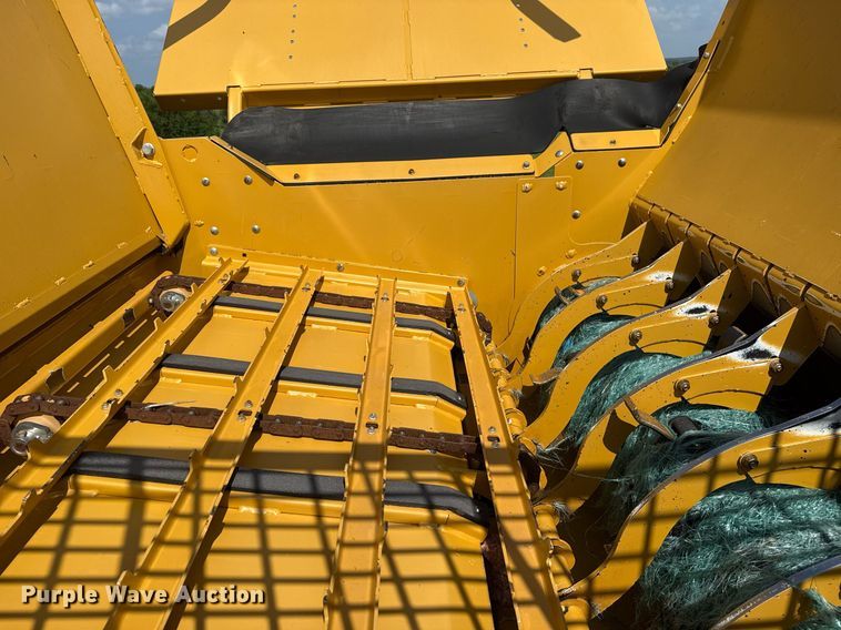 image for item DS3826 2022 Vermeer BPX9010 bale processor