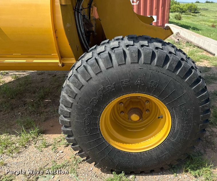 image for item DS3826 2022 Vermeer BPX9010 bale processor