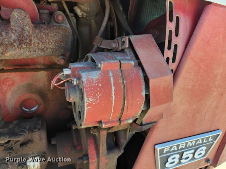 image for item DT4960 1968 International Harvester Farmall 856D tractor