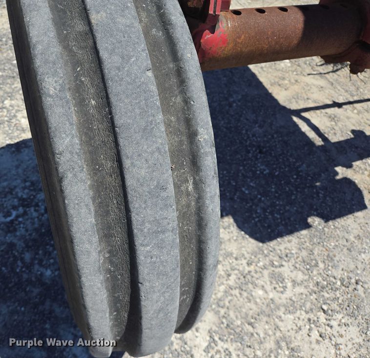 image for item DT4960 1968 International Harvester Farmall 856D tractor