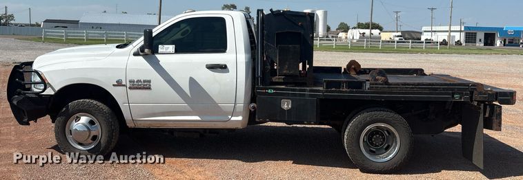 image for item DT6681 2018 Dodge Ram 3500 bale bed pickup truck