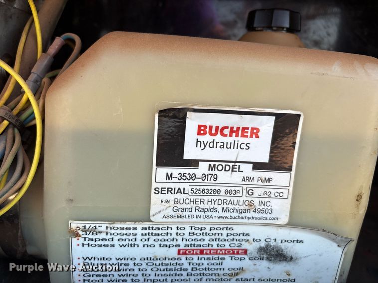 image for item DT6681 2018 Dodge Ram 3500 bale bed pickup truck