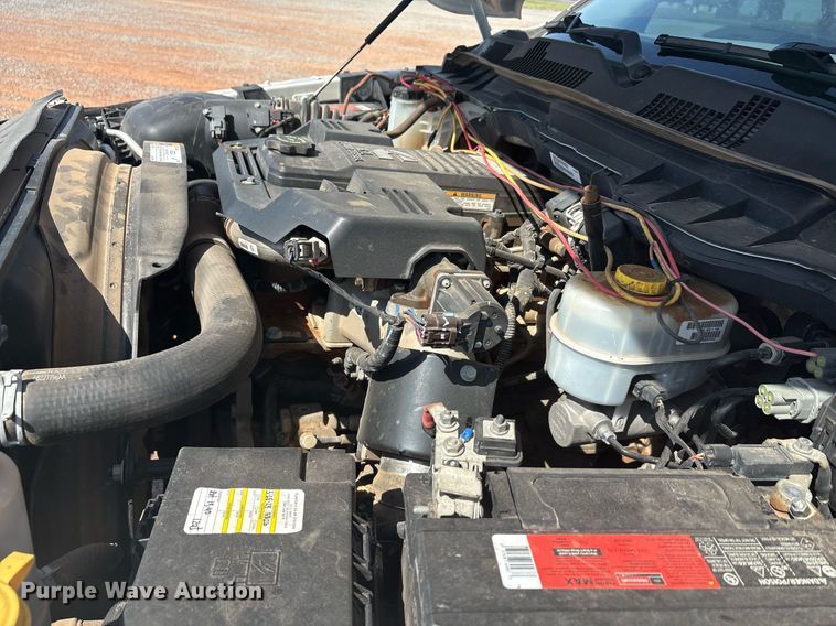 image for item DT6681 2018 Dodge Ram 3500 bale bed pickup truck