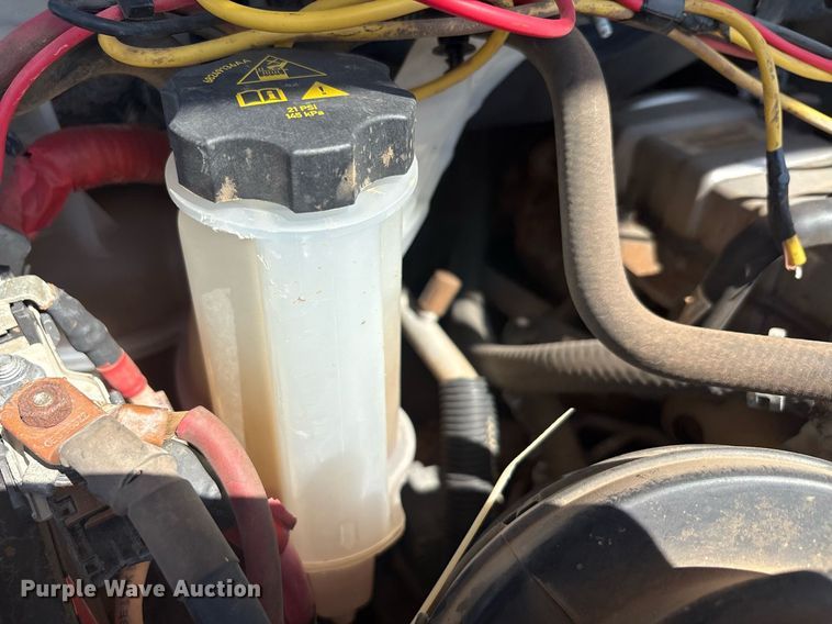 image for item DT6681 2018 Dodge Ram 3500 bale bed pickup truck