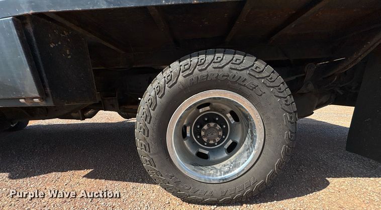 image for item DT6681 2018 Dodge Ram 3500 bale bed pickup truck