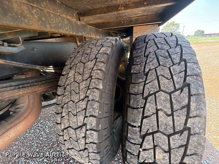 image for item DT6681 2018 Dodge Ram 3500 bale bed pickup truck