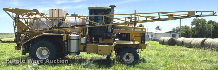 image for item DT6685 2005 Ag-Chemical Terra-gator 8104 sprayer