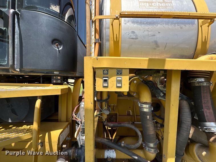 image for item DT6685 2005 Ag-Chemical Terra-gator 8104 sprayer