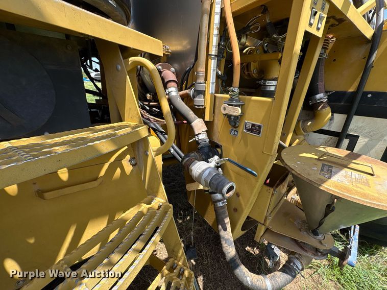 image for item DT6685 2005 Ag-Chemical Terra-gator 8104 sprayer