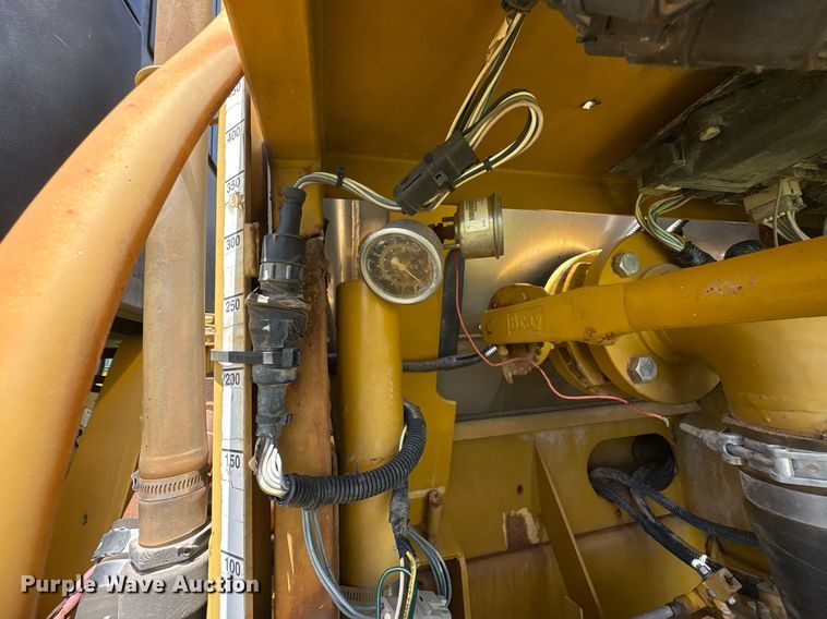 image for item DT6685 2005 Ag-Chemical Terra-gator 8104 sprayer