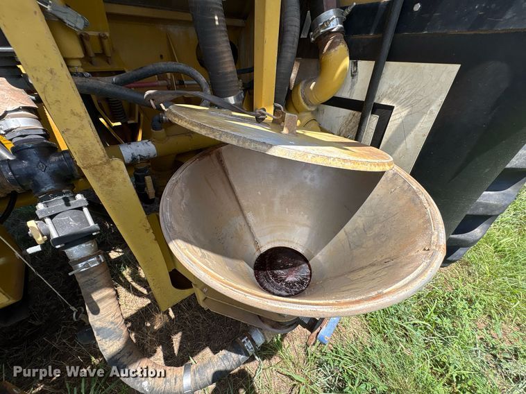 image for item DT6685 2005 Ag-Chemical Terra-gator 8104 sprayer