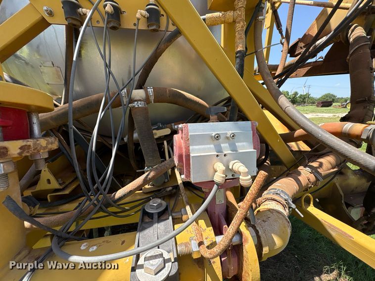 image for item DT6685 2005 Ag-Chemical Terra-gator 8104 sprayer