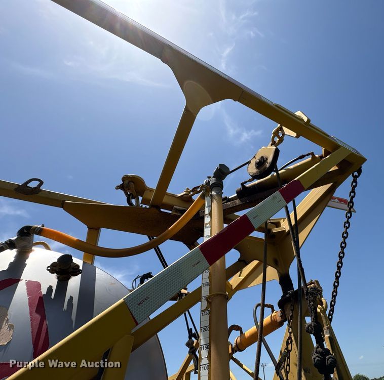 image for item DT6685 2005 Ag-Chemical Terra-gator 8104 sprayer