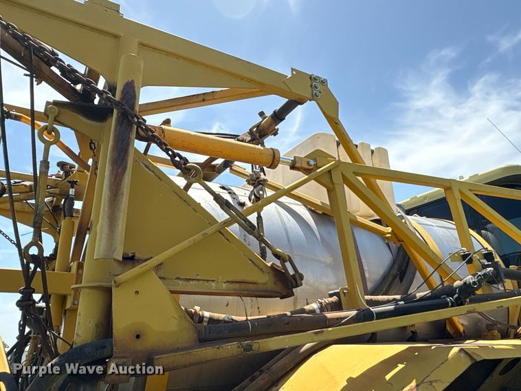 image for item DT6685 2005 Ag-Chemical Terra-gator 8104 sprayer