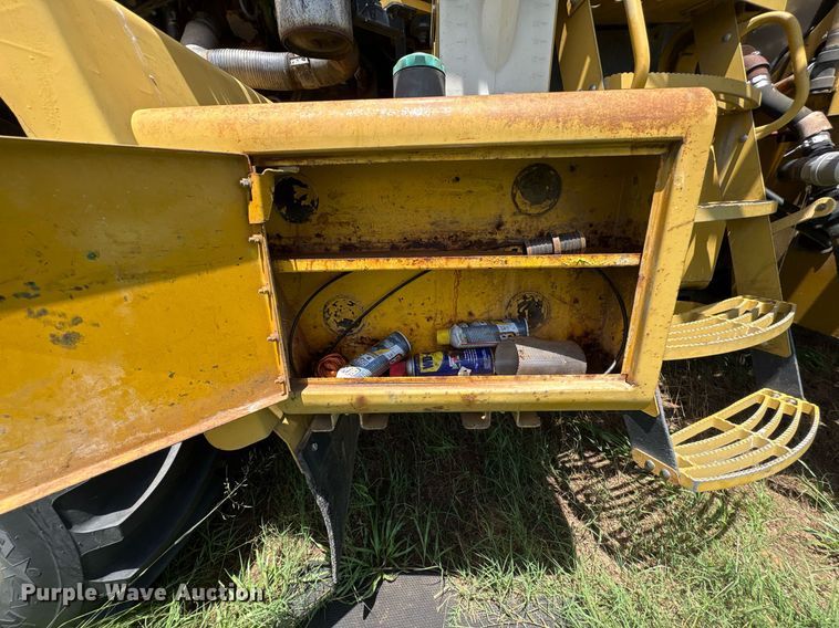 image for item DT6685 2005 Ag-Chemical Terra-gator 8104 sprayer