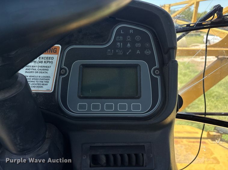 image for item DT6685 2005 Ag-Chemical Terra-gator 8104 sprayer