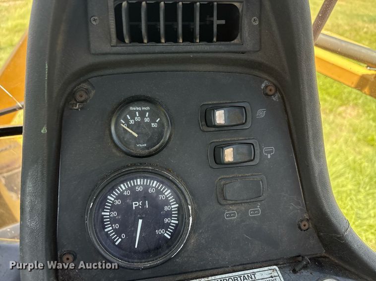 image for item DT6685 2005 Ag-Chemical Terra-gator 8104 sprayer