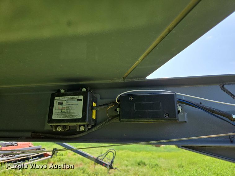 image for item DT7223 2021 Swift Built RMX24 3-7K livestock trailer