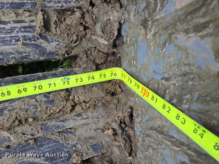 image for item DT7223 2021 Swift Built RMX24 3-7K livestock trailer