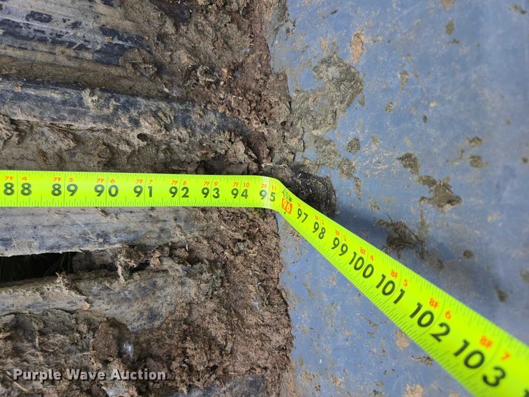 image for item DT7223 2021 Swift Built RMX24 3-7K livestock trailer