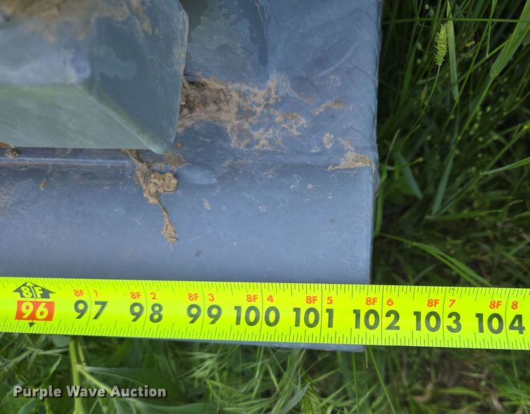 image for item DT7223 2021 Swift Built RMX24 3-7K livestock trailer