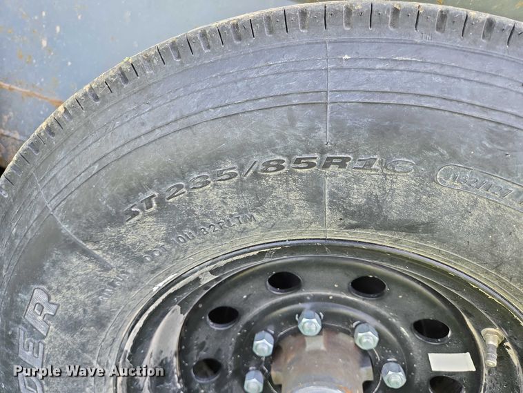 image for item DT7223 2021 Swift Built RMX24 3-7K livestock trailer