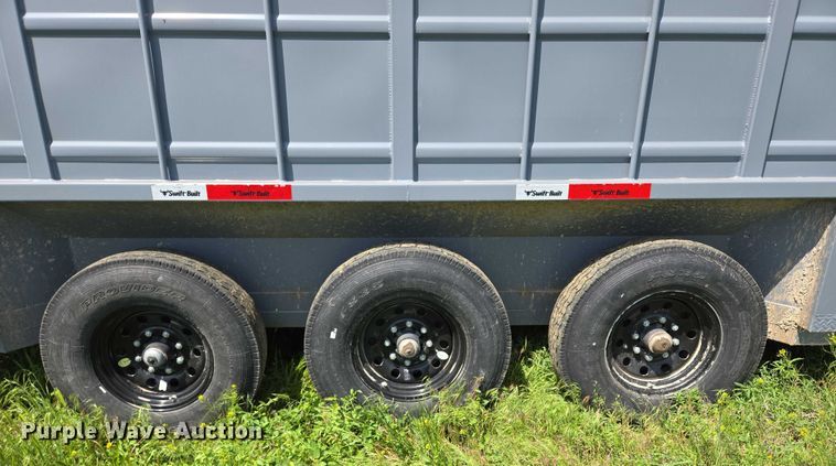 image for item DT7223 2021 Swift Built RMX24 3-7K livestock trailer