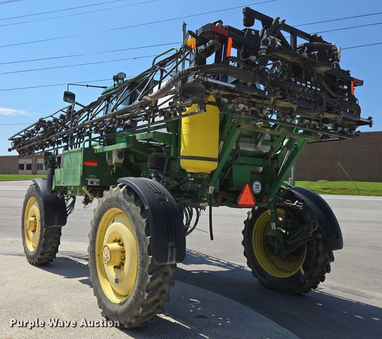image for item DU7917 2008 John Deere 4830 sprayer