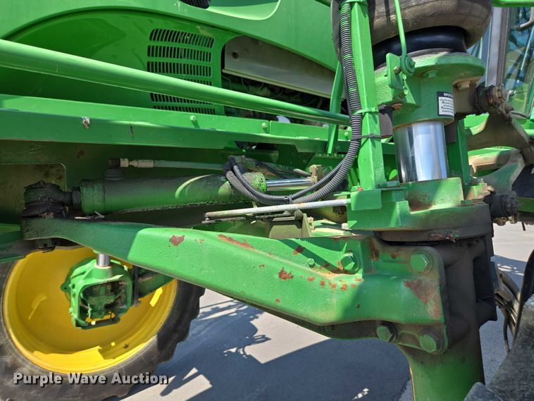 image for item DU7917 2008 John Deere 4830 sprayer