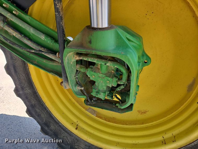 image for item DU7917 2008 John Deere 4830 sprayer