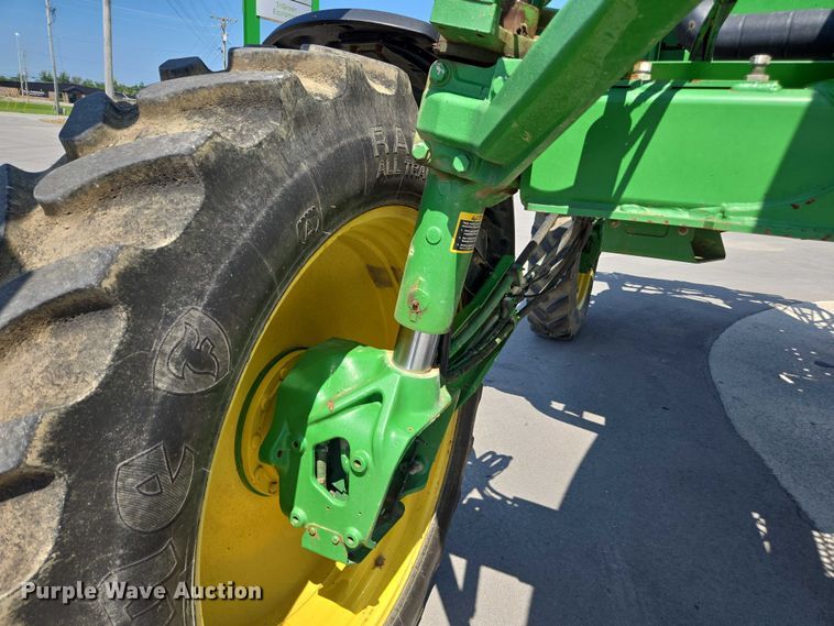 image for item DU7917 2008 John Deere 4830 sprayer