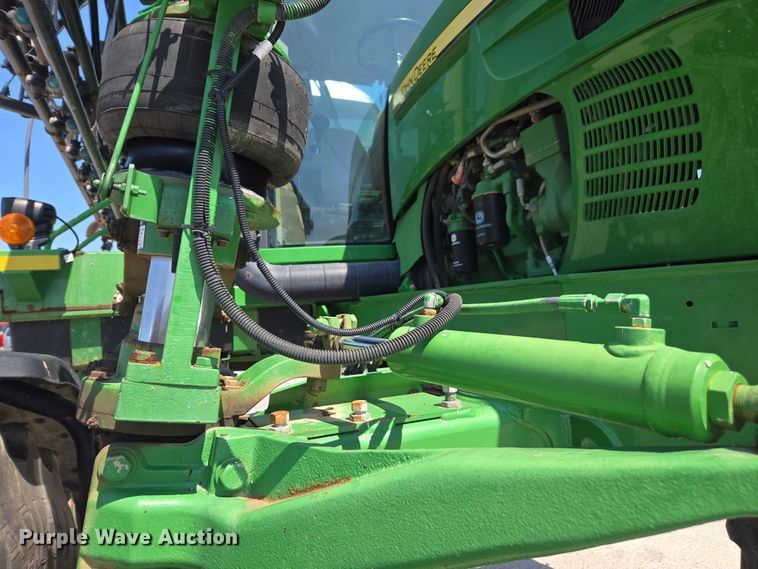 image for item DU7917 2008 John Deere 4830 sprayer