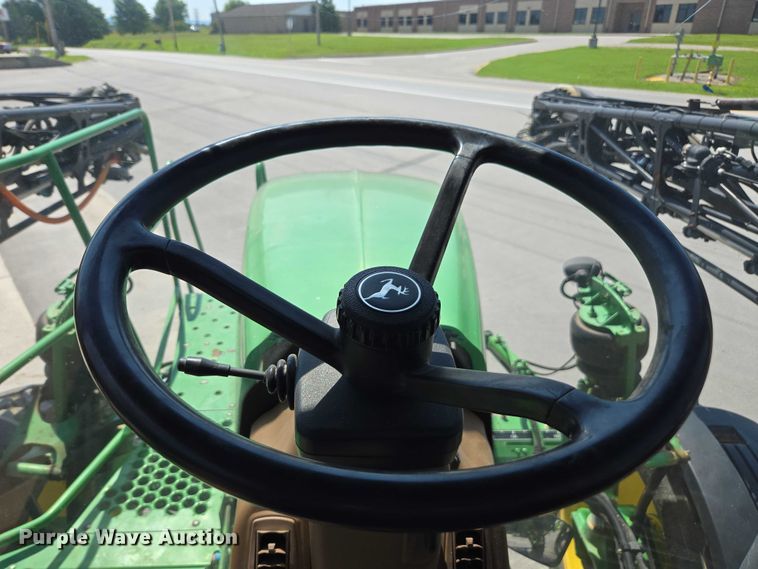 image for item DU7917 2008 John Deere 4830 sprayer