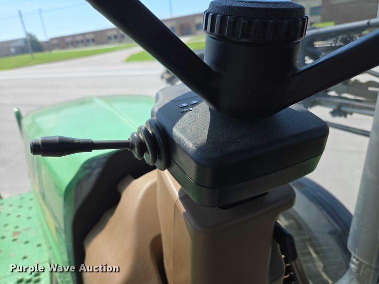 image for item DU7917 2008 John Deere 4830 sprayer