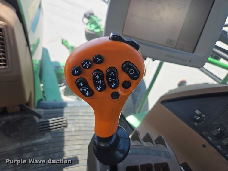 image for item DU7917 2008 John Deere 4830 sprayer