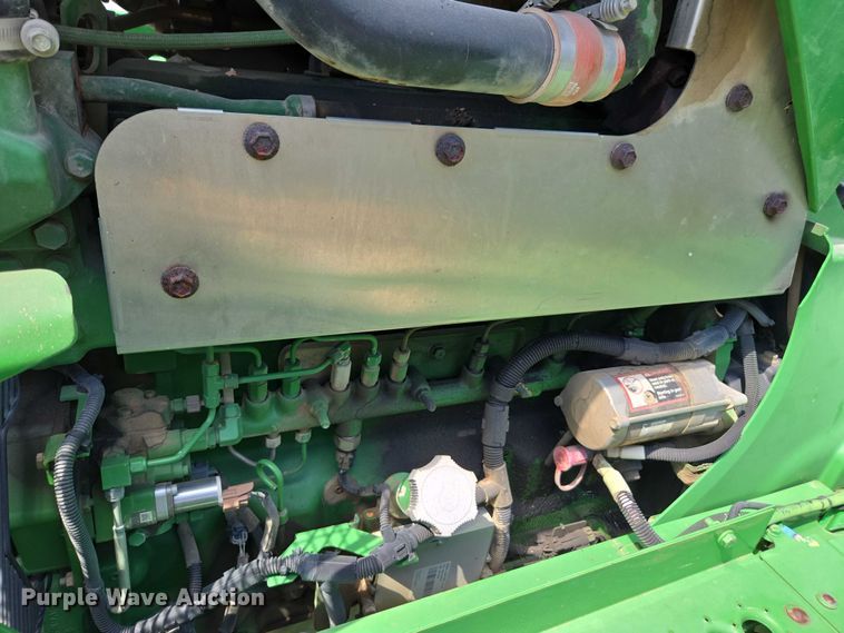image for item DU7917 2008 John Deere 4830 sprayer