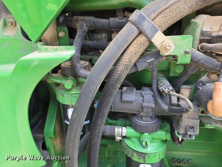 image for item DU7917 2008 John Deere 4830 sprayer