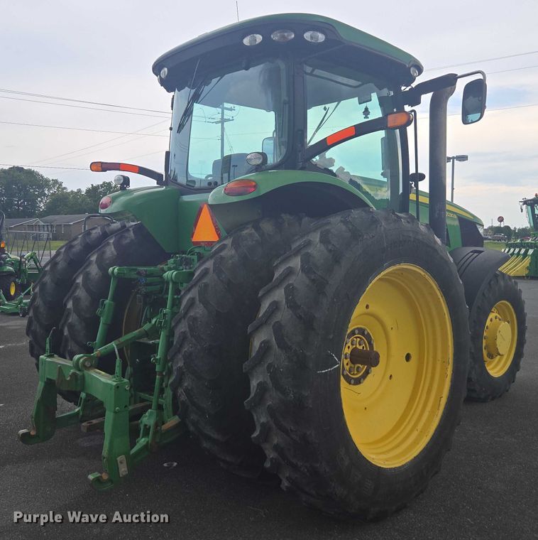 image for item DU7918 2012 John Deere 7230R MFWD tractor