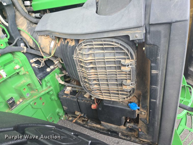 image for item DU7918 2012 John Deere 7230R MFWD tractor