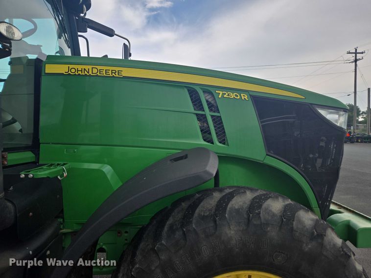 image for item DU7918 2012 John Deere 7230R MFWD tractor