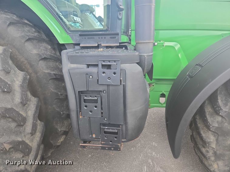 image for item DU7918 2012 John Deere 7230R MFWD tractor